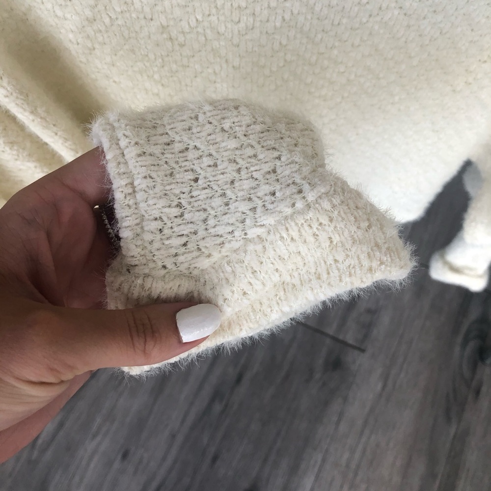 Jolie crop ivory fuzzy sweater